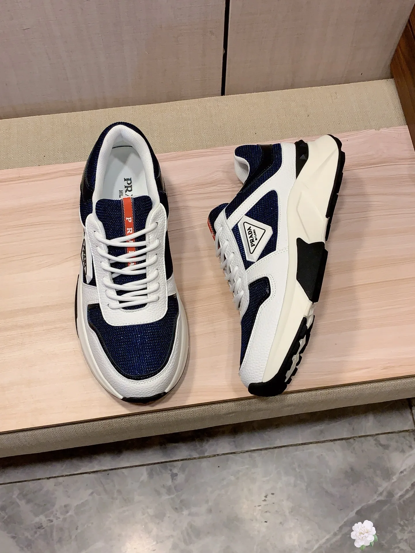 Men's men's shoes💰460💰💰🎩🎩[Lightning][Lightning] "PRADA*" The latest and most popular casual shoes, top brand [seduce] luxury ~ purchasing agency, top ~ quality. [Strong] The upper is made of imported breathable cowhide with material ➕ breathable sheepskin lining (•) and fine workmanship. The original stylish and stylish soft rubber wear-resistant and non-slip outsole is light and comfortable on the feet. The real thing looks better when photographed in real life. No. 143: Code: 38-44, 45 can be customized, 3️⃣ colors are available